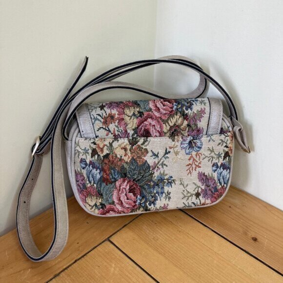 Cornell Floral Tapestry Purse Beige Faux Leather Multi-Pocket Magnet Clasp - Picture 8 of 13